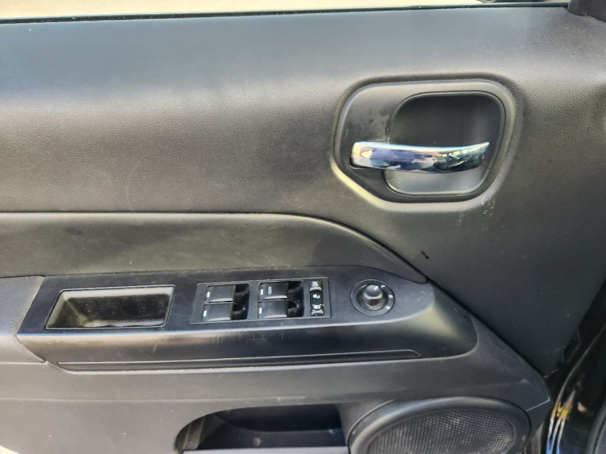 2015 Jeep Patriot High Altitude Altitude Edition photo 12