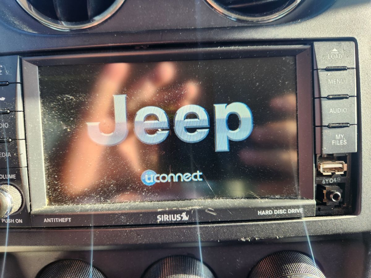 2015 Jeep Patriot High Altitude Altitude Edition photo 14