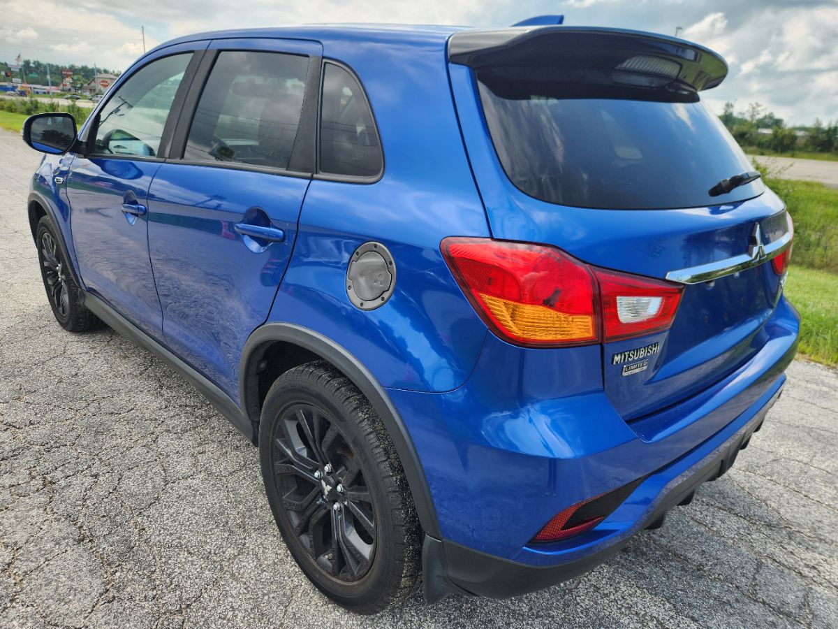 2018 Mitsubishi Outlander Sport ES photo 6