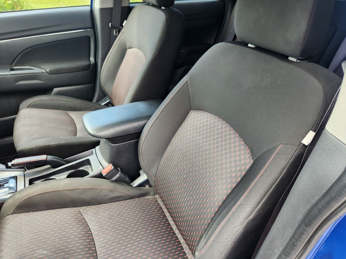 2018 Mitsubishi Outlander Sport ES photo 20