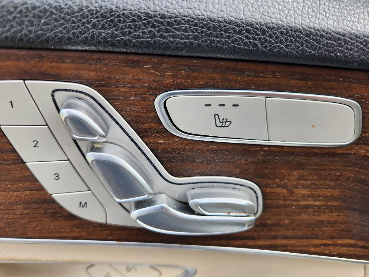 2021 Mercedes Benz C 300 4MATIC Sedan photo 12
