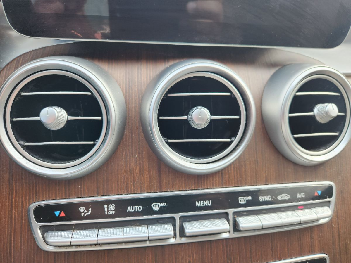 2021 Mercedes Benz C 300 4MATIC Sedan photo 18