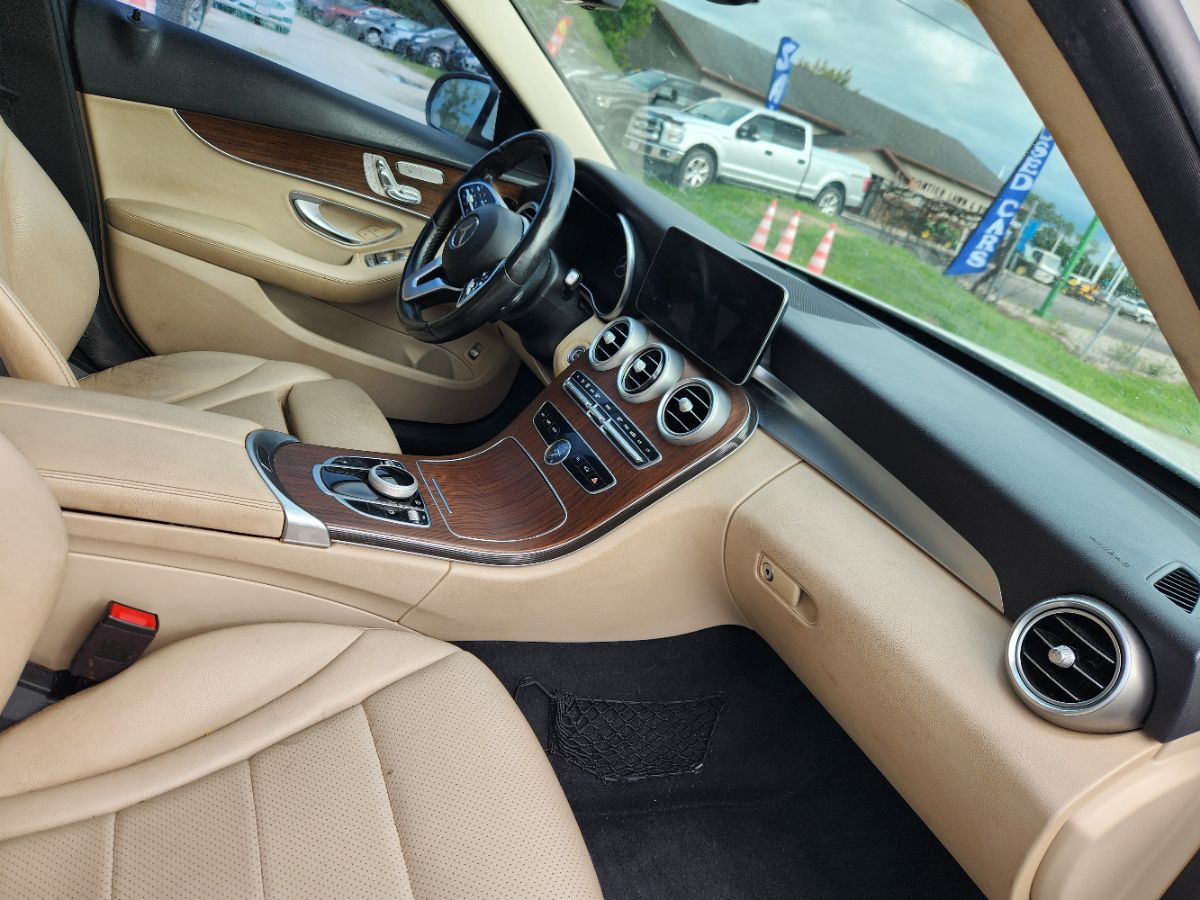 2021 Mercedes Benz C 300 4MATIC Sedan photo 25