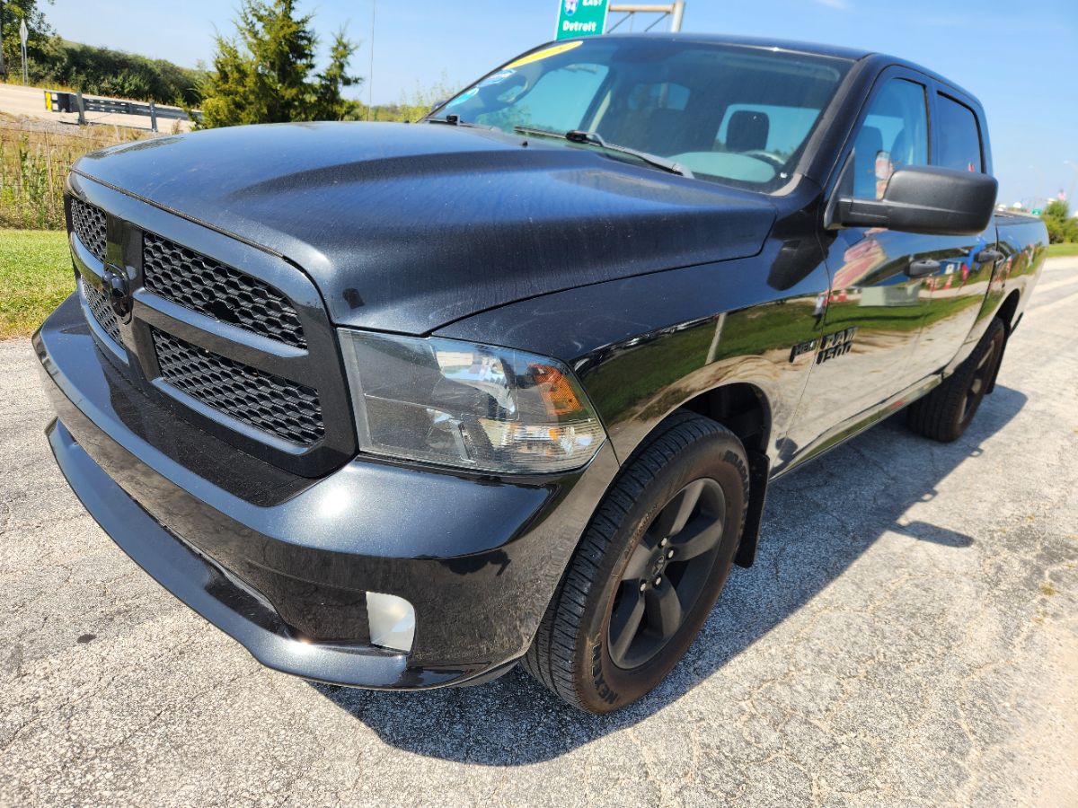 2018 Ram 1500 Express photo 2