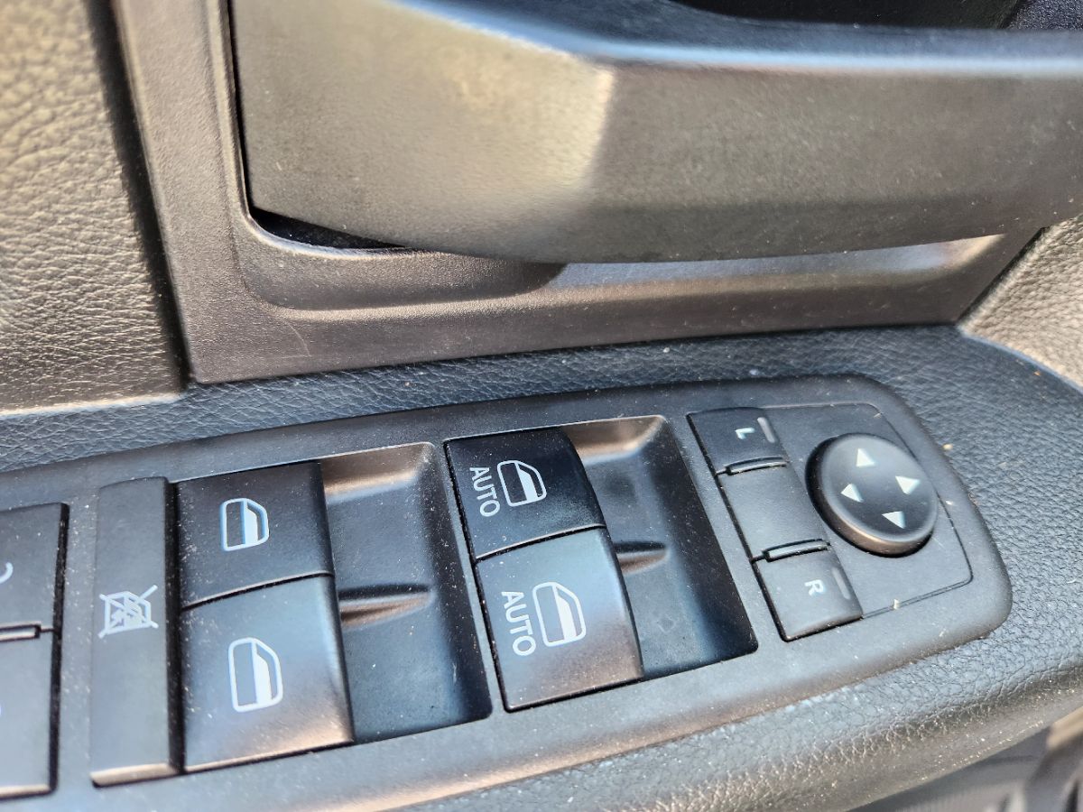 2018 Ram 1500 Express photo 11