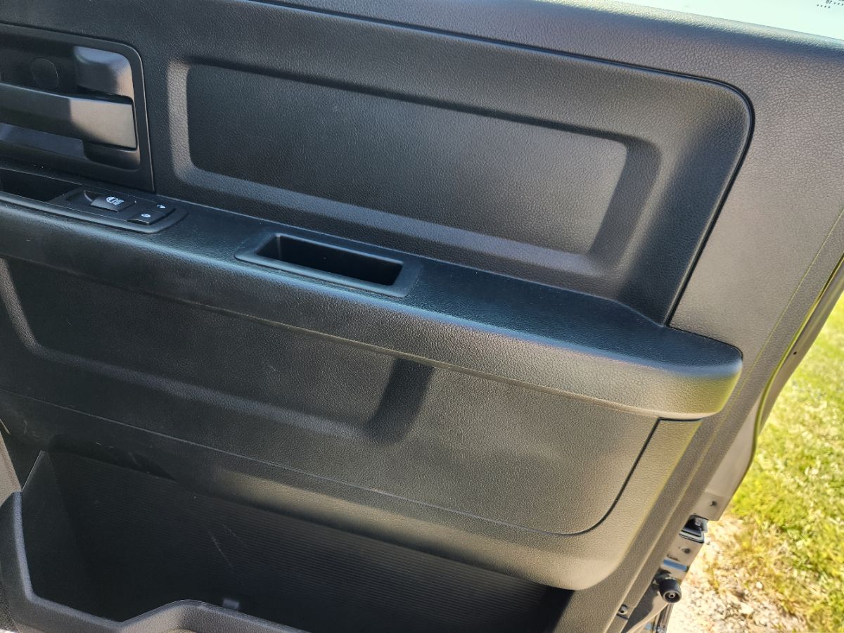 2018 Ram 1500 Express photo 20