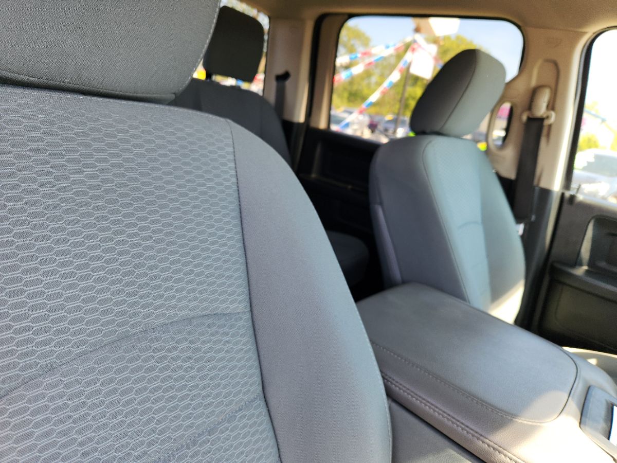 2018 Ram 1500 Express photo 22