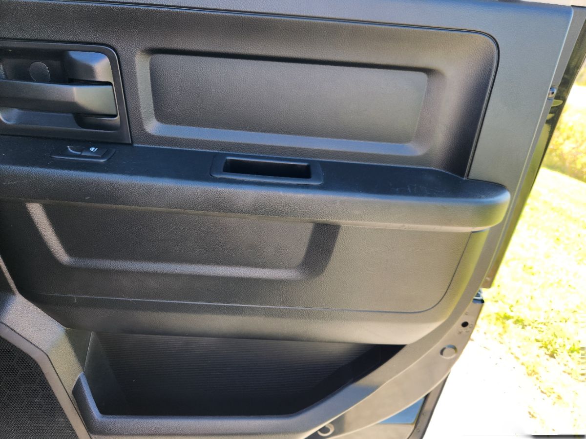 2018 Ram 1500 Express photo 23