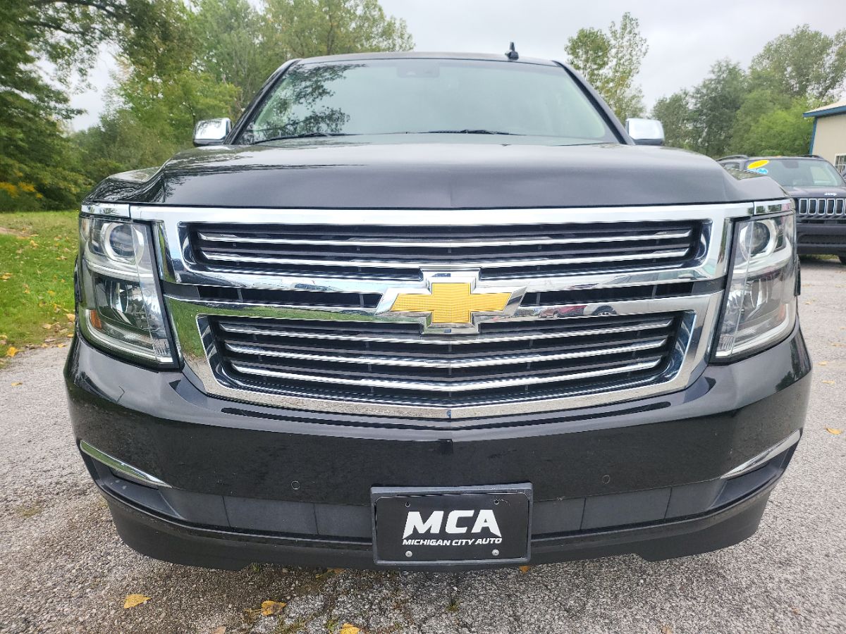 2015 Chevrolet Suburban LTZ photo 2