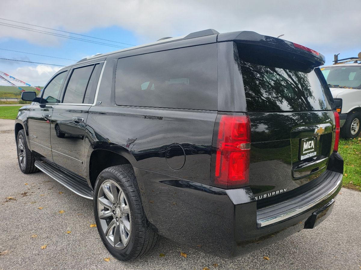 2015 Chevrolet Suburban LTZ photo 6