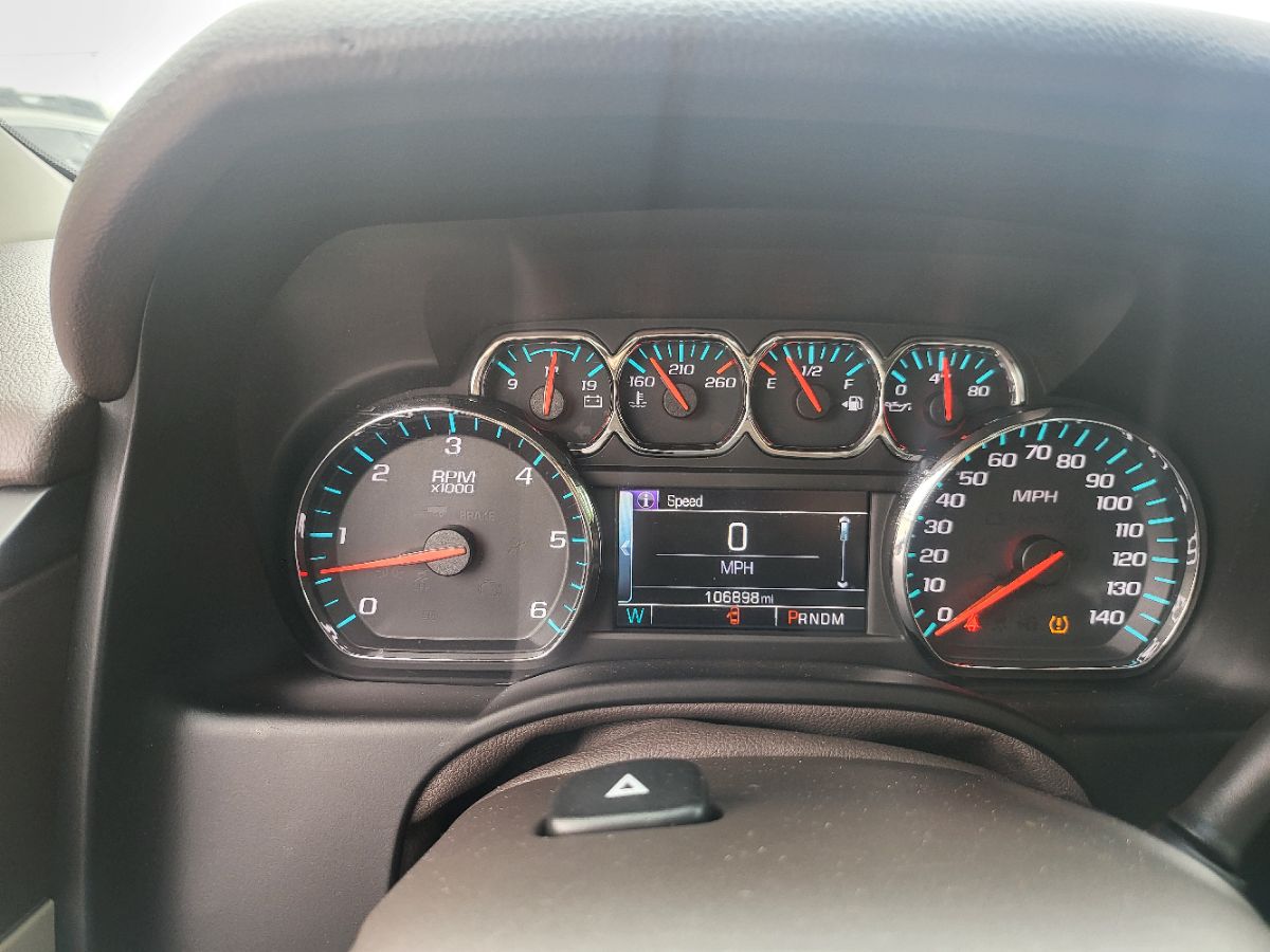 2015 Chevrolet Suburban LTZ photo 29