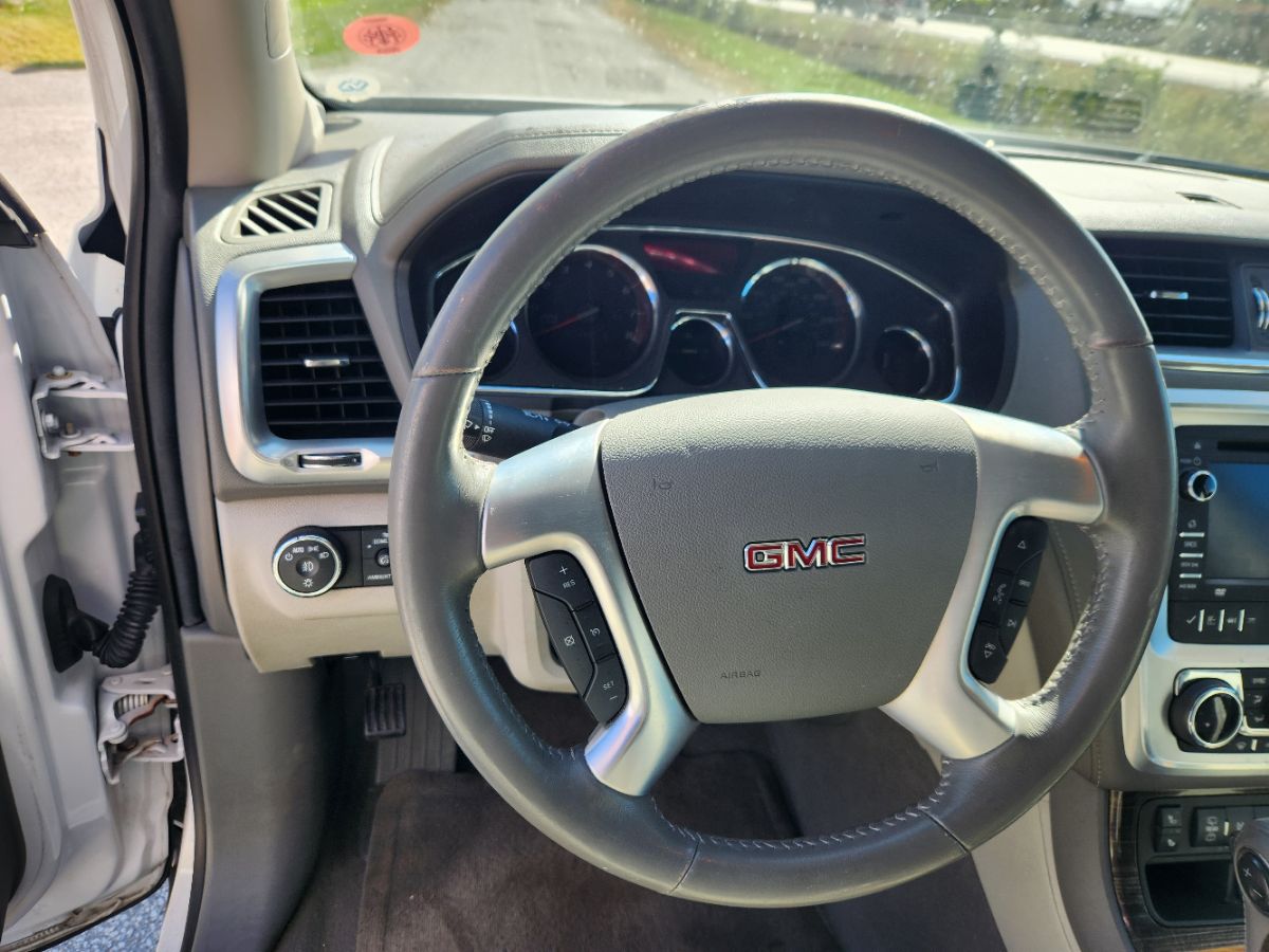 2016 Gmc Acadia SLT photo 10
