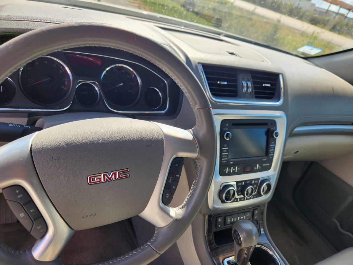 2016 Gmc Acadia SLT photo 11