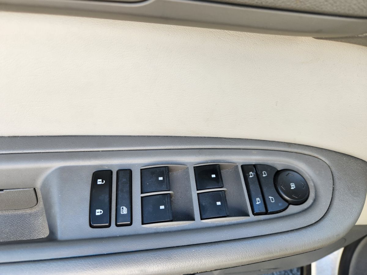 2016 Gmc Acadia SLT photo 13