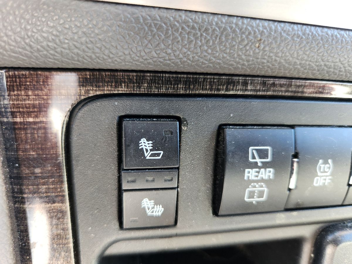 2016 Gmc Acadia SLT photo 23