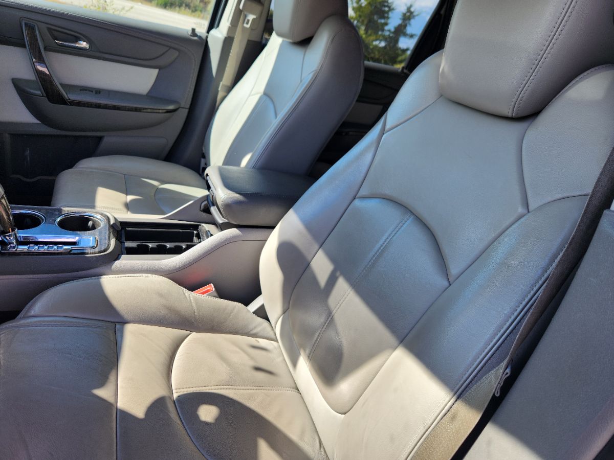 2016 Gmc Acadia SLT photo 27