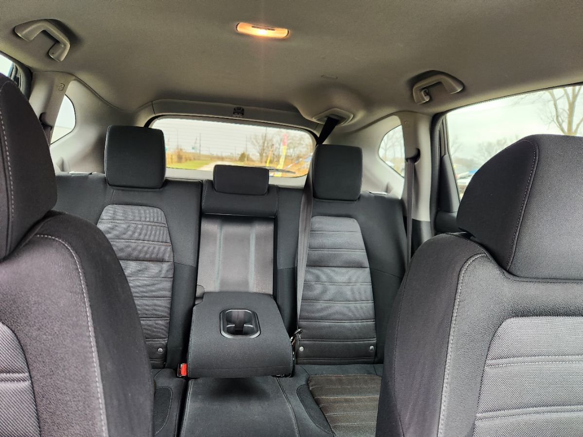 2017 Honda CR-V LX - Photo 24
