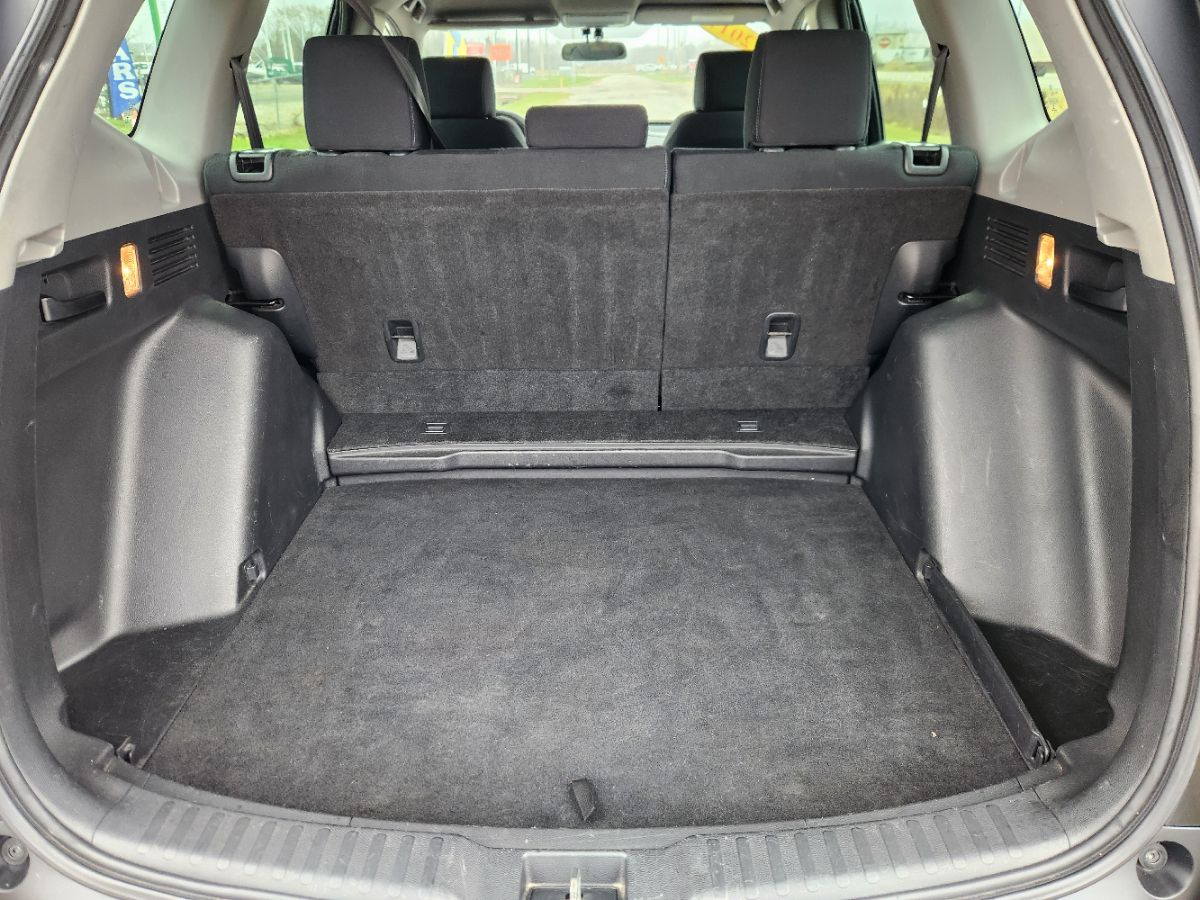 2017 Honda CR-V LX - Photo 31