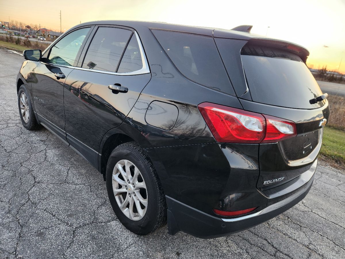 2019 Chevrolet Equinox LT photo 3