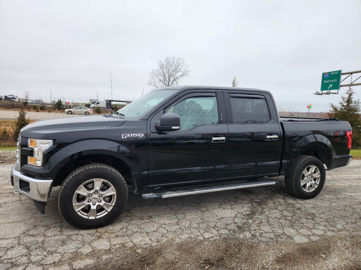 2017 Ford F-150 XLT photo 4