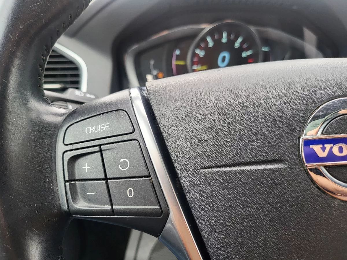 2015 Volvo XC60 Premier Plus - Photo 17