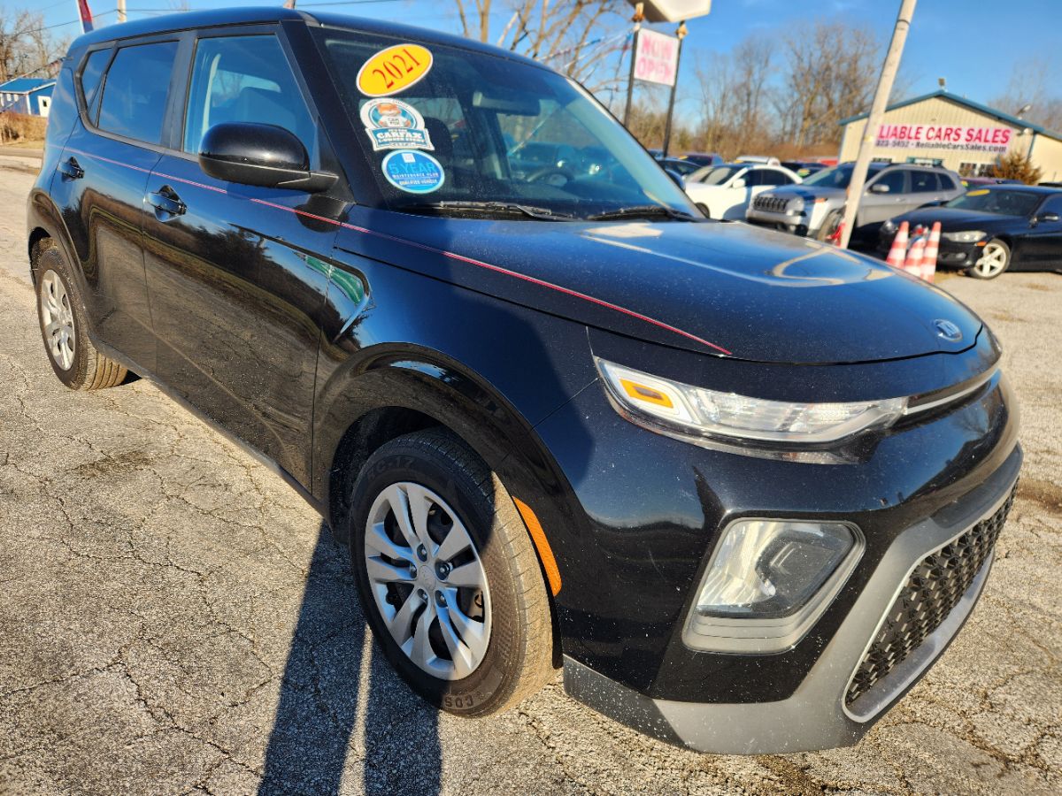 2021 Kia Soul LX - Photo 2