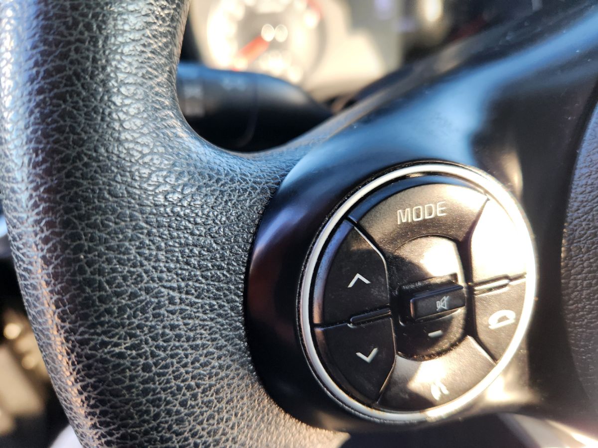 2021 Kia Soul LX - Photo 12