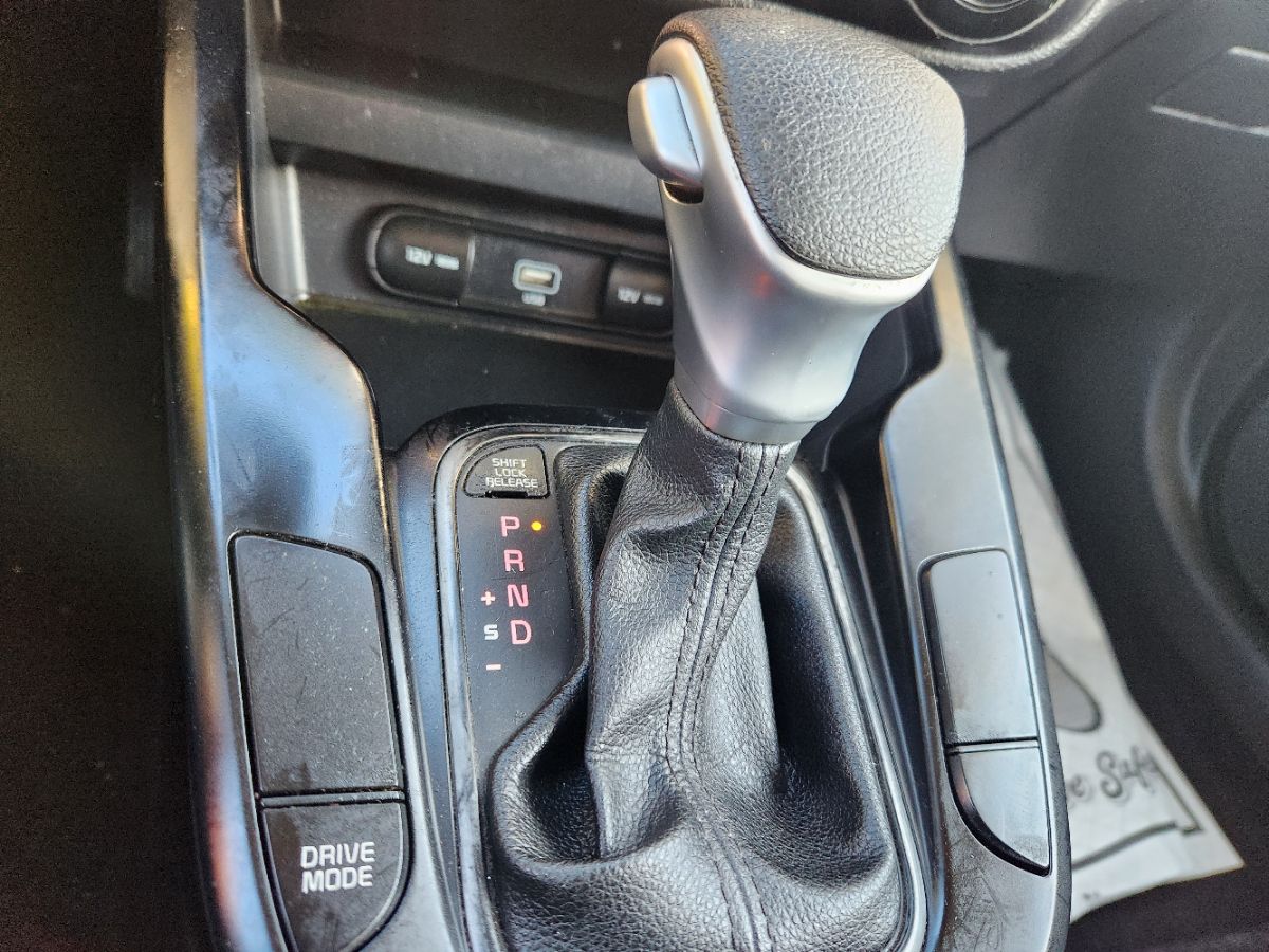 2021 Kia Soul LX - Photo 19