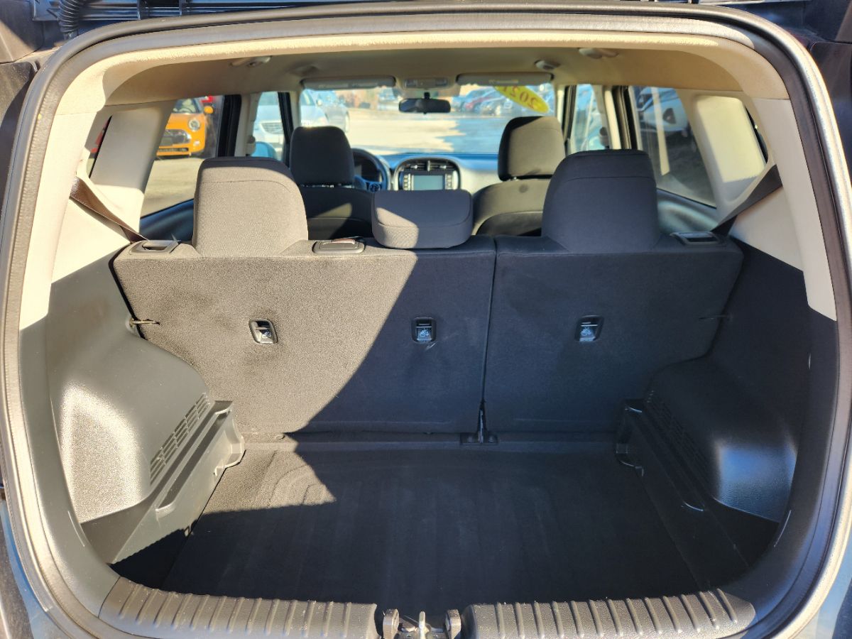 2021 Kia Soul LX - Photo 29