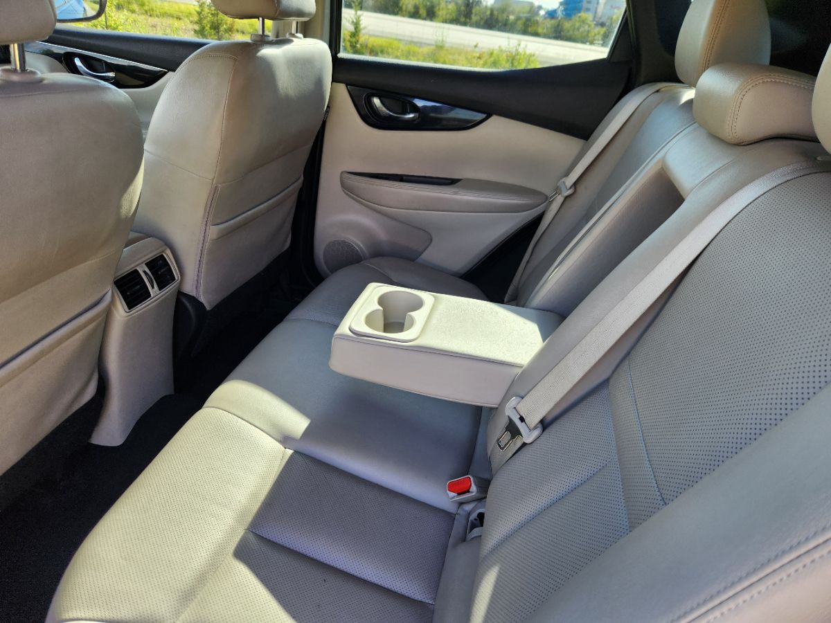 2017 Nissan Rogue Sport SL - Photo 29