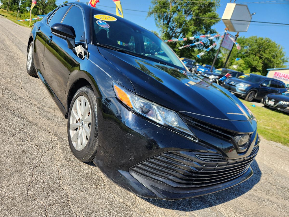 2020 Toyota Camry LE - Photo 2