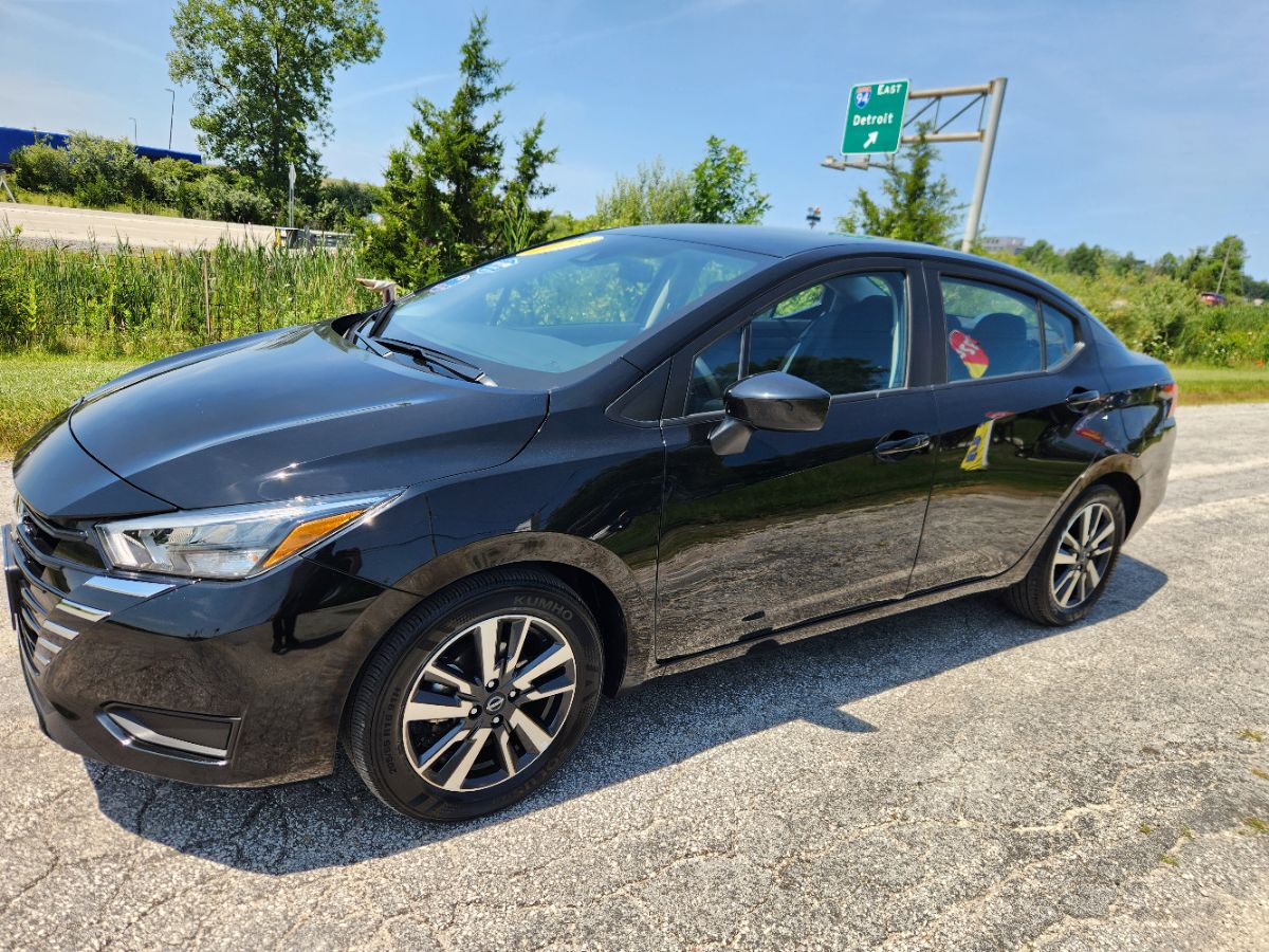 2025 Nissan Versa Sedan SV - Photo 5