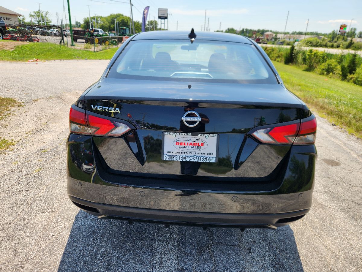 2025 Nissan Versa Sedan SV - Photo 7