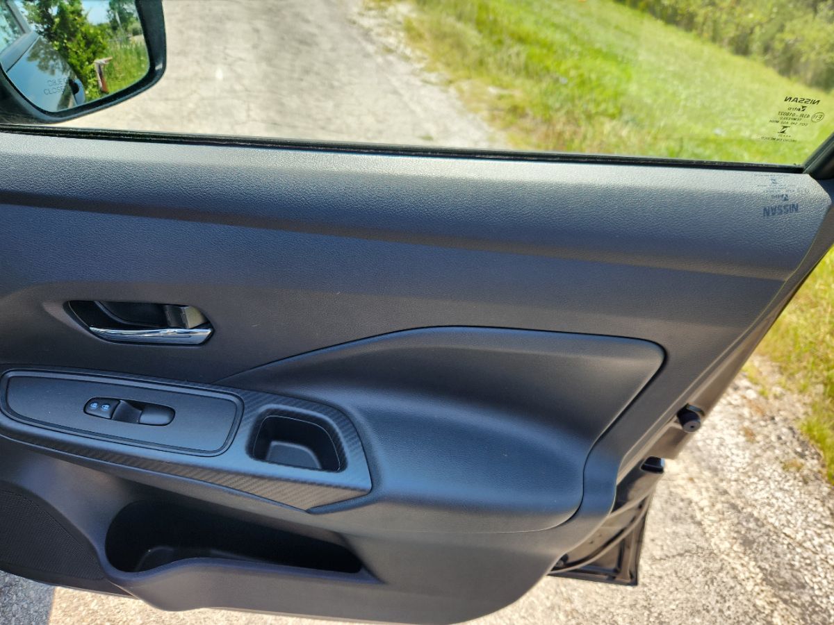 2025 Nissan Versa Sedan SV - Photo 23
