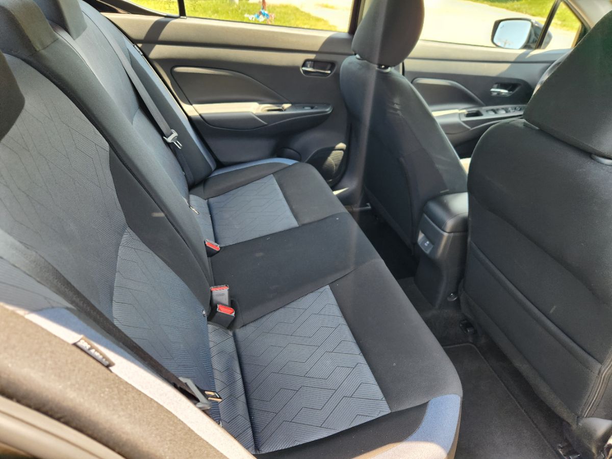 2025 Nissan Versa Sedan SV - Photo 27