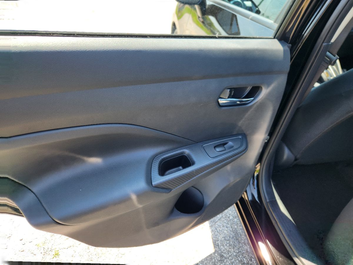 2025 Nissan Versa Sedan SV - Photo 28