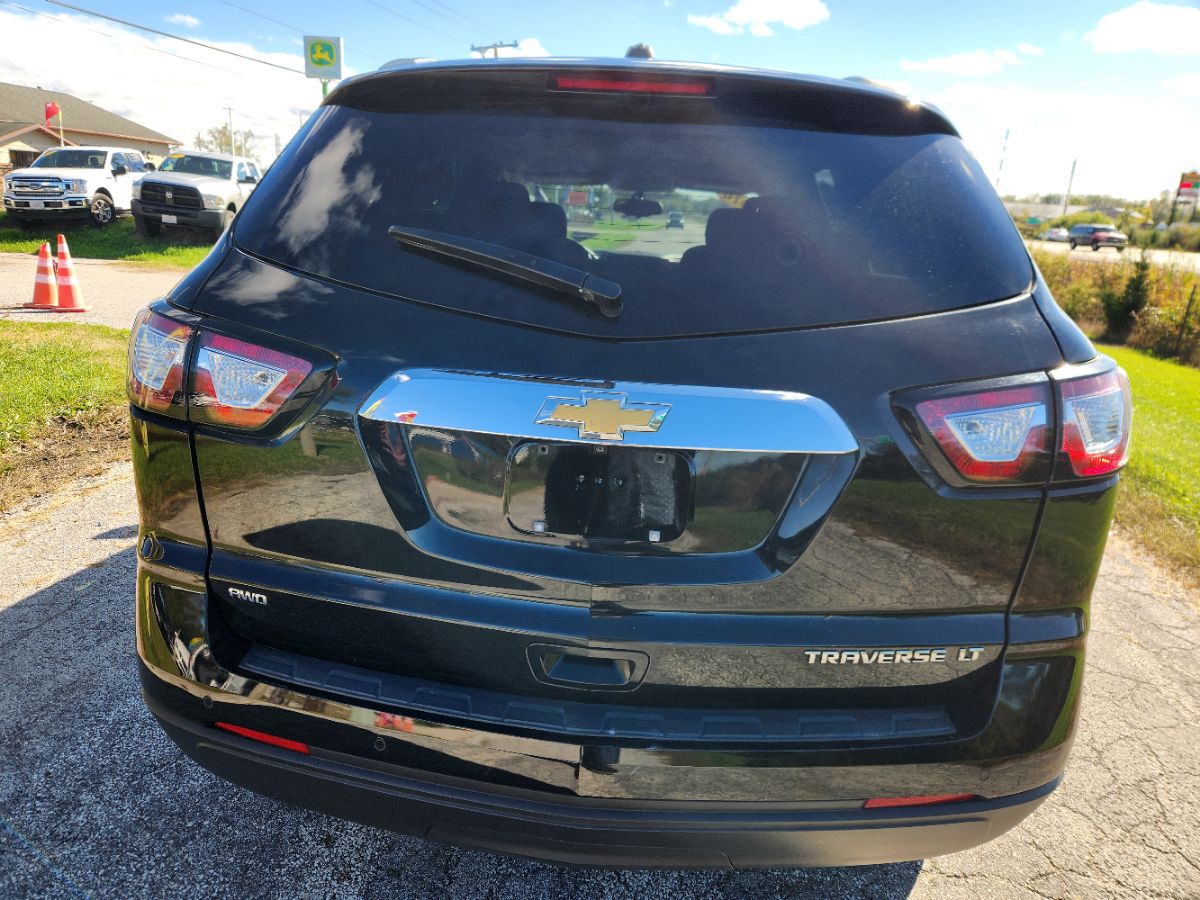 Photo 7 of this Chevrolet Traverse