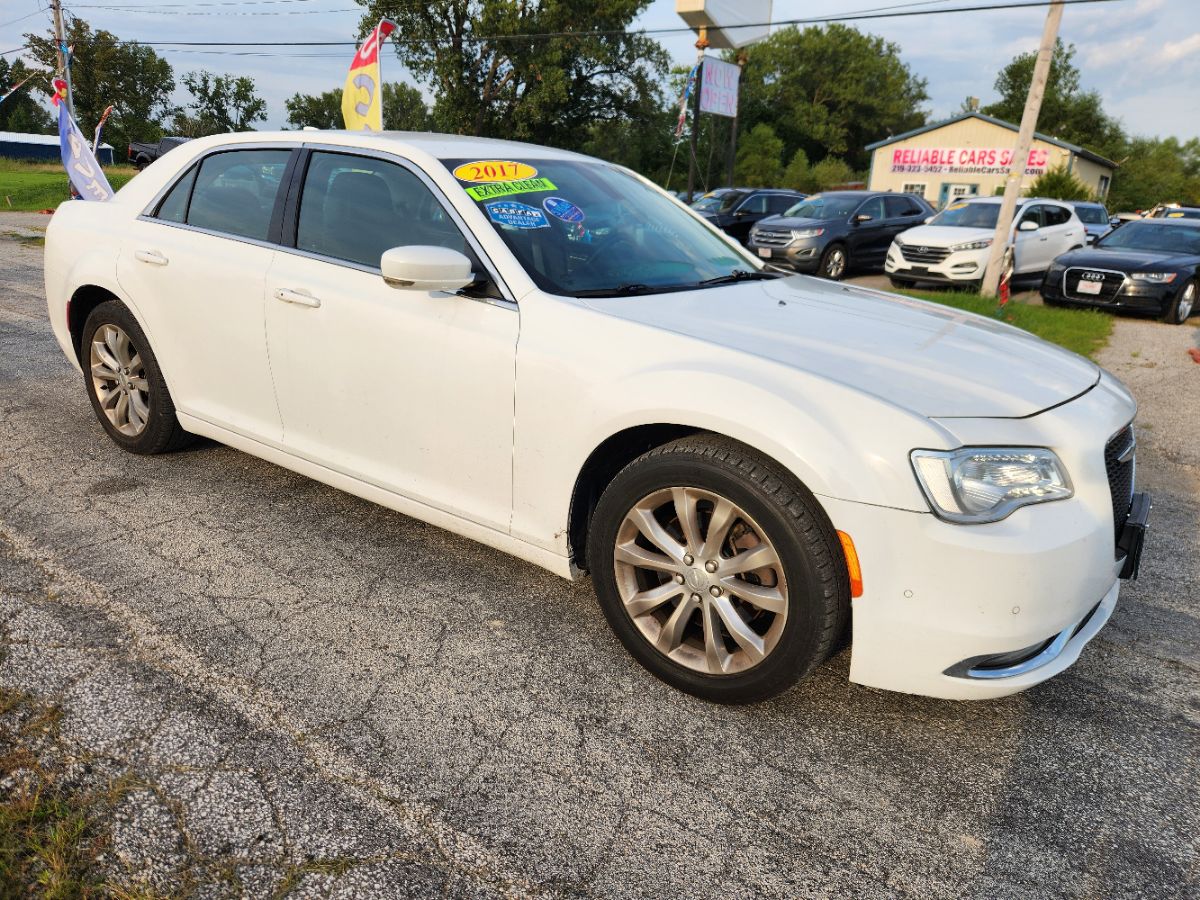 2017 Chrysler 300 Limited