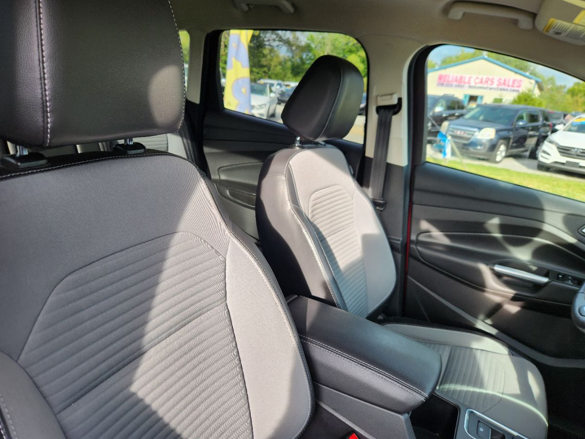 Photo 26 of this Ford Escape
