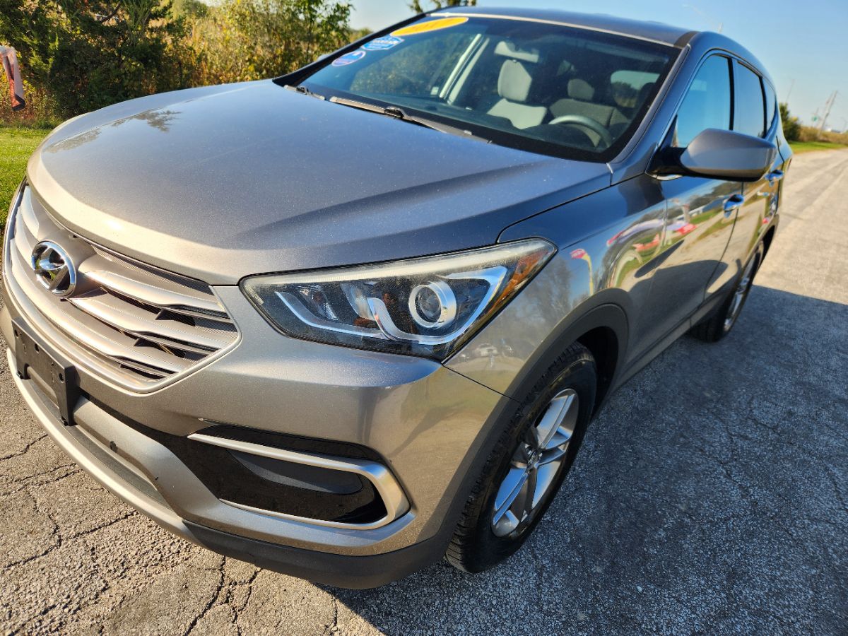 Photo 4 of this Hyundai Santa Fe Sport