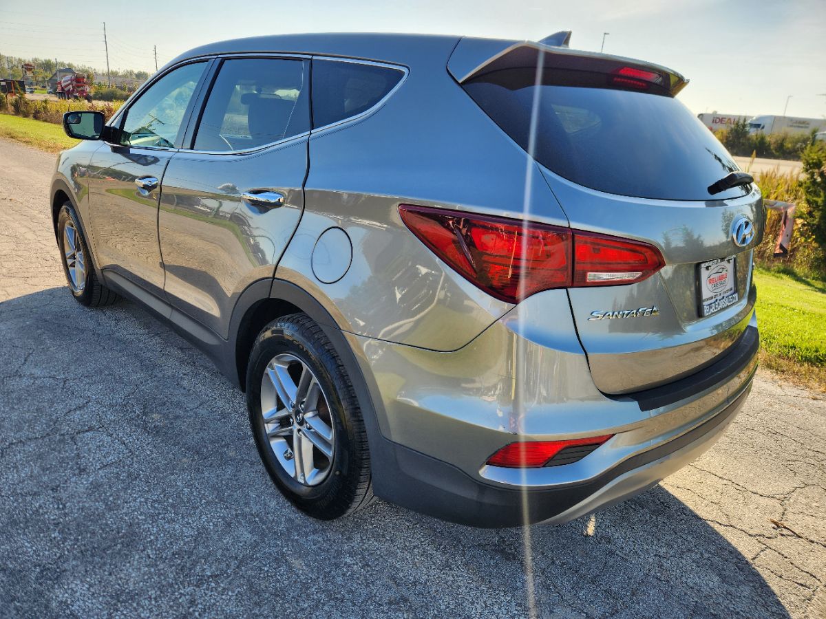 Photo 6 of this Hyundai Santa Fe Sport