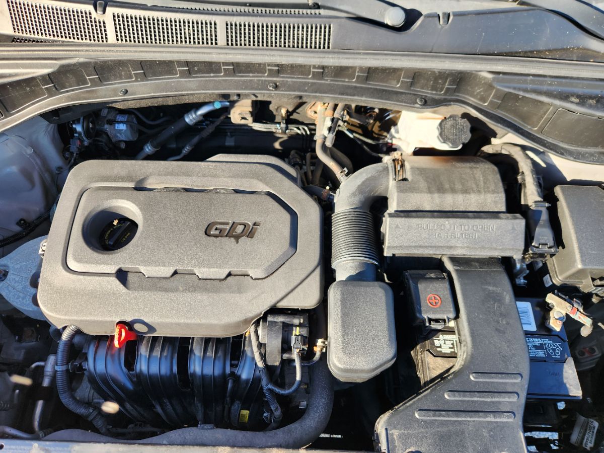 Photo 32 of this Hyundai Santa Fe Sport