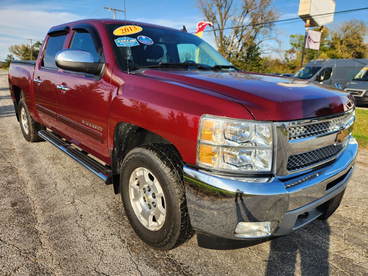Photo 2 of this Chevrolet Silverado 1500