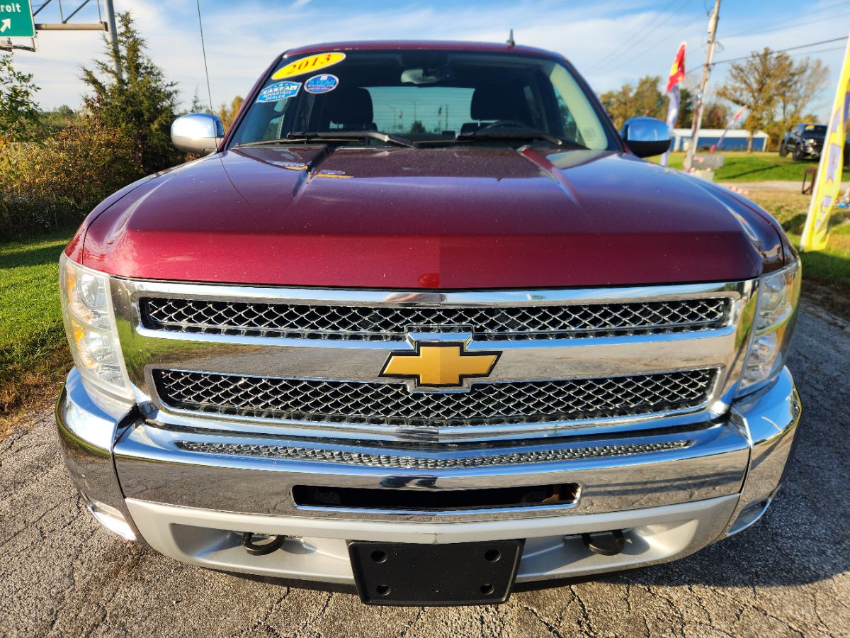 Photo 3 of this Chevrolet Silverado 1500
