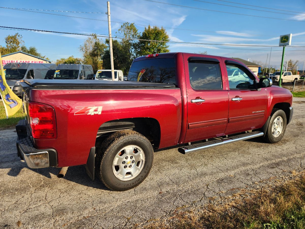 Photo 10 of this Chevrolet Silverado 1500