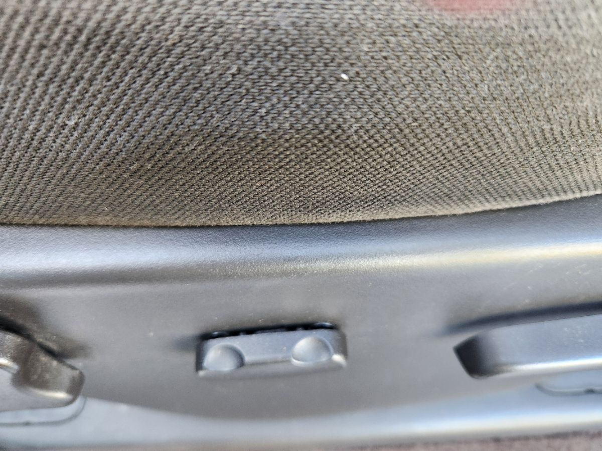 Photo 15 of this Chevrolet Silverado 1500