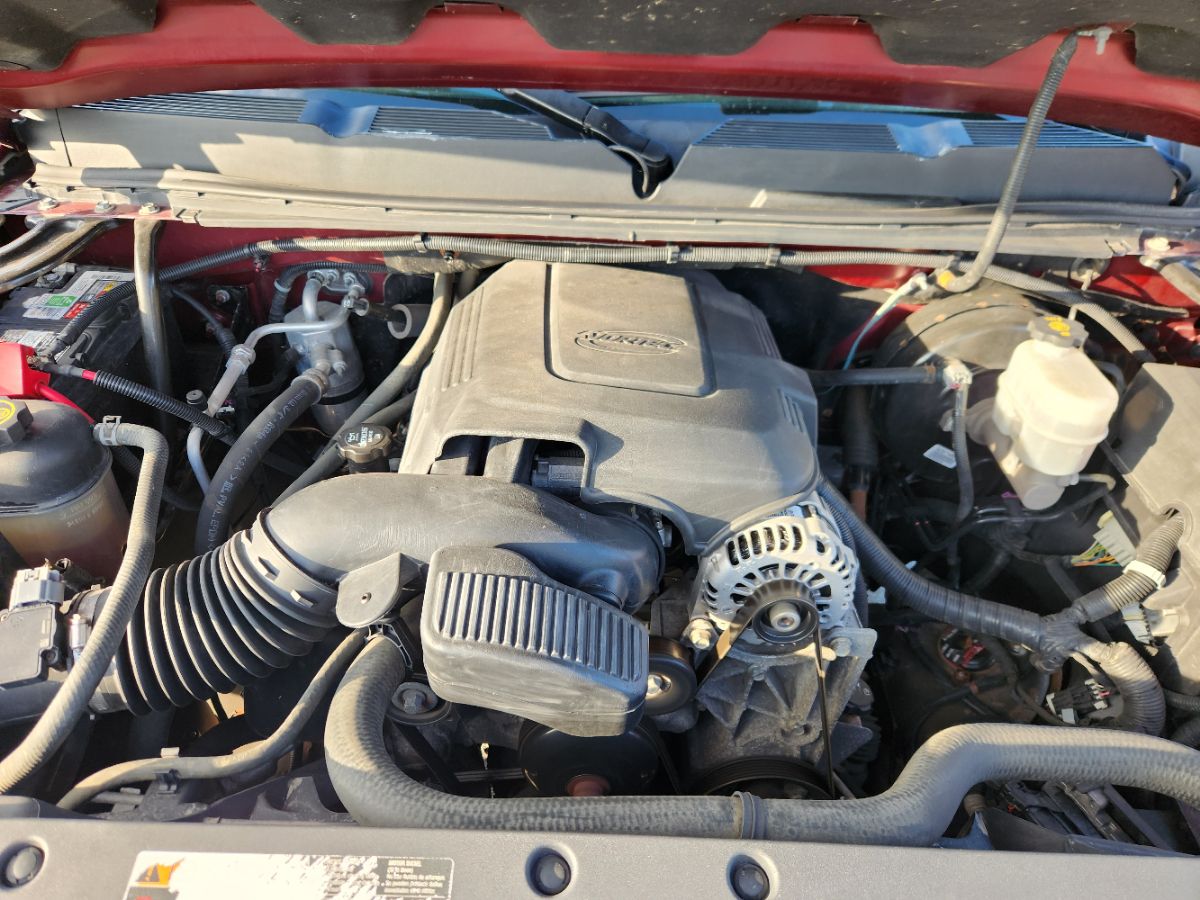 Photo 28 of this Chevrolet Silverado 1500