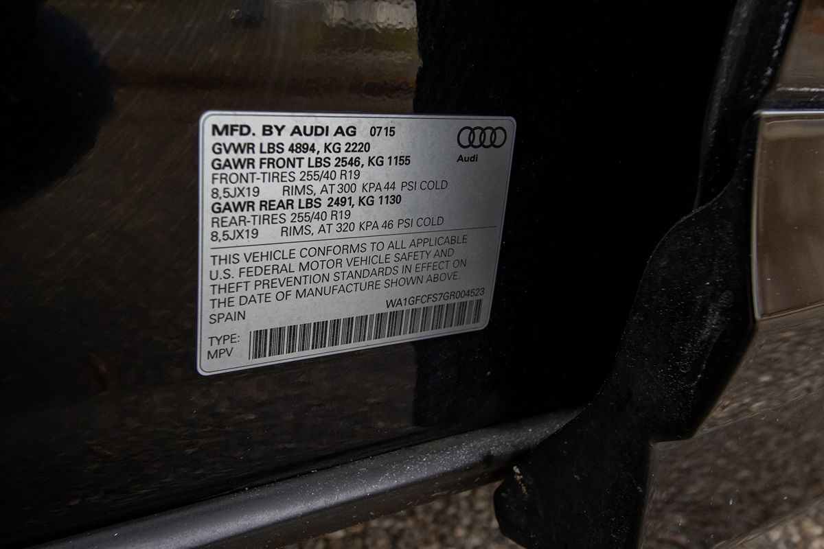 Sold 2016 Audi Q3 Prestige in Edison