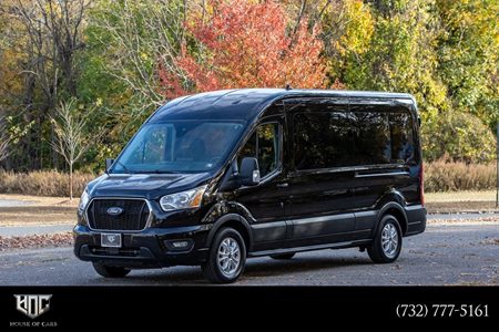 2022 Ford Transit Passenger Wagon XLT