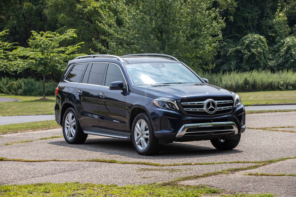 2018 Mercedes Benz GLS 450 4MATIC photo 2